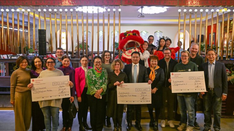 Asia Palast übergibt 6.000 Euro an drei Hanauer Projekte Asia Palast übergibt 6.000 Euro an drei Hanauer Projekte