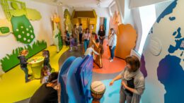 GrimmsMärchenReich in Hanau wird sieben: kostenfreier Märchennachmittag mit Theater, Lesungen und Basteln GrimmsMärchenReich in Hanau wird sieben: kostenfreier Märchennachmittag mit Theater, Lesungen und Basteln