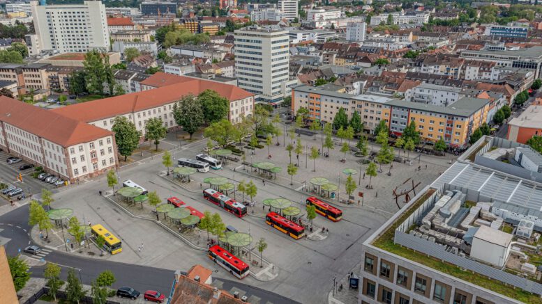 Hanau erhöht Bußgelder für Müll, Hundekot und Taubenfütterung ab 1. Februar