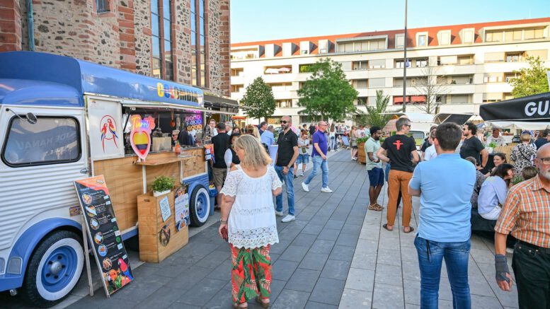 Hanau eröffnet Open Air Saison mit Feierabendmarkt und Schmuckmarkt