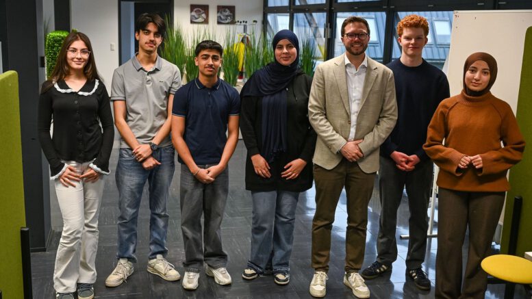 Schülervertretung und Bürgermeister beraten über Ausbau der Schulen und Demokratieförderung